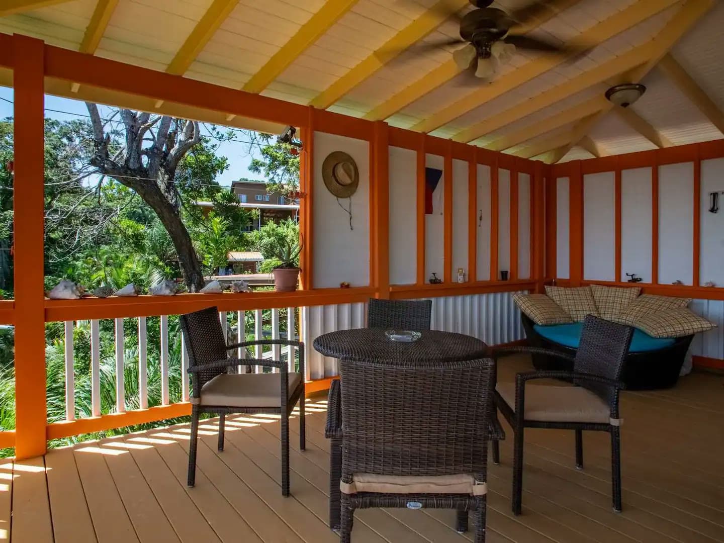 RumPunch House (B8)